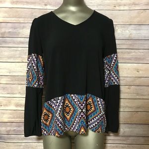 Pink Owl blouse. Size medium. New without tags